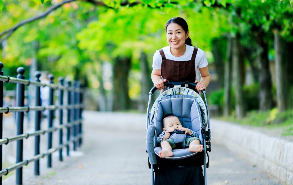 Tips Mencari Baby Sitter atau Pengasuh Anak yang Tepat