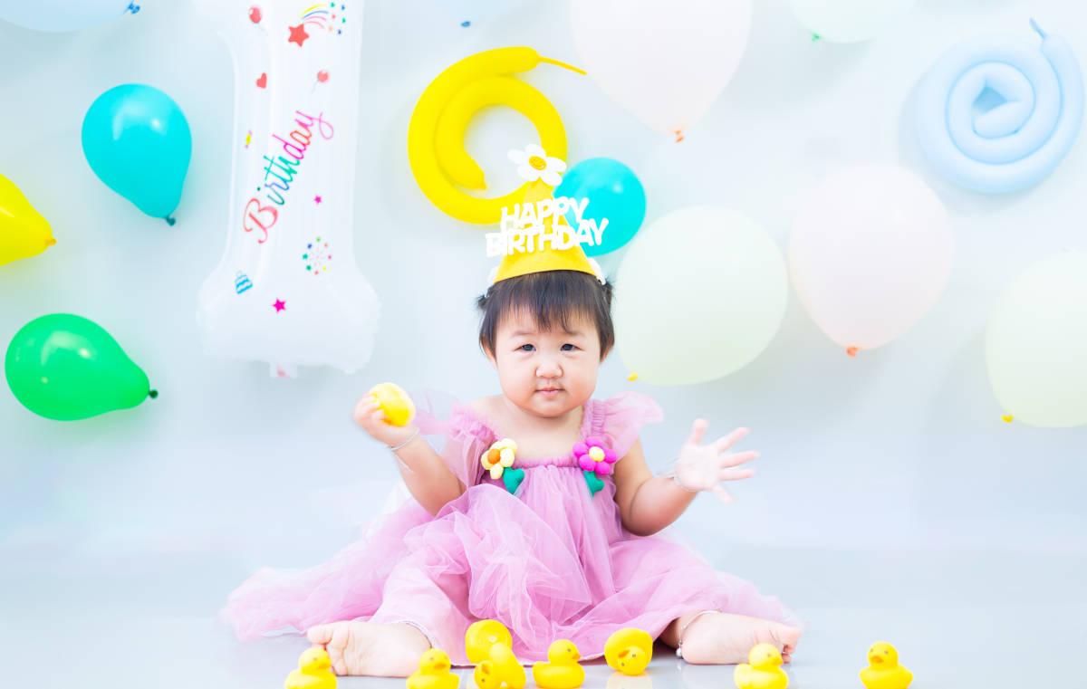 Anak berulang tahun pertama